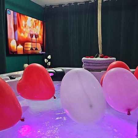 Suite Jacuzzi "Spa Privatif " Appartement Jacuzzi Toulouse Exterior photo